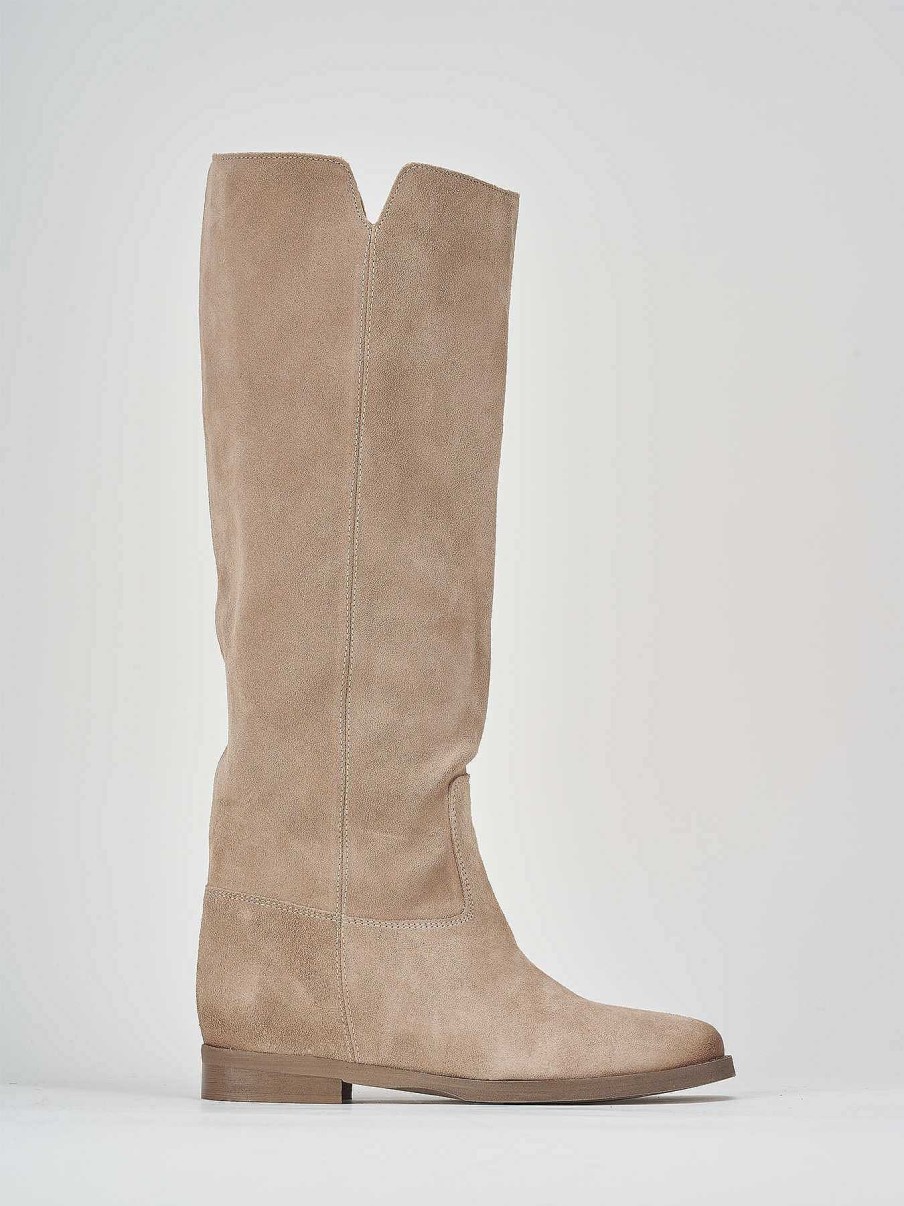 Donna Barca | Stivali Tacco Basso Tacco 2 Cm In Camoscio Beige