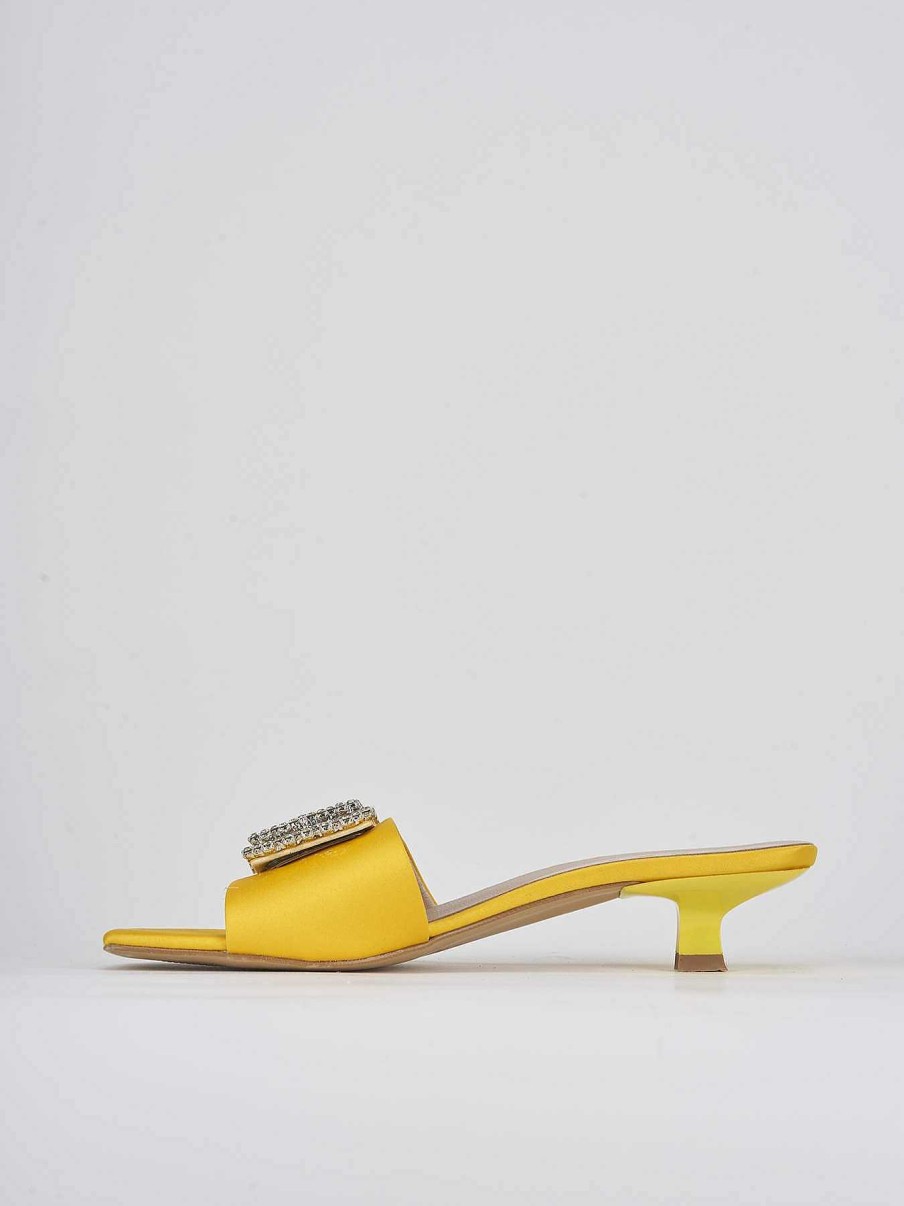 Donna Barca | Pantofole Tacco 3 Cm In Raso Giallo