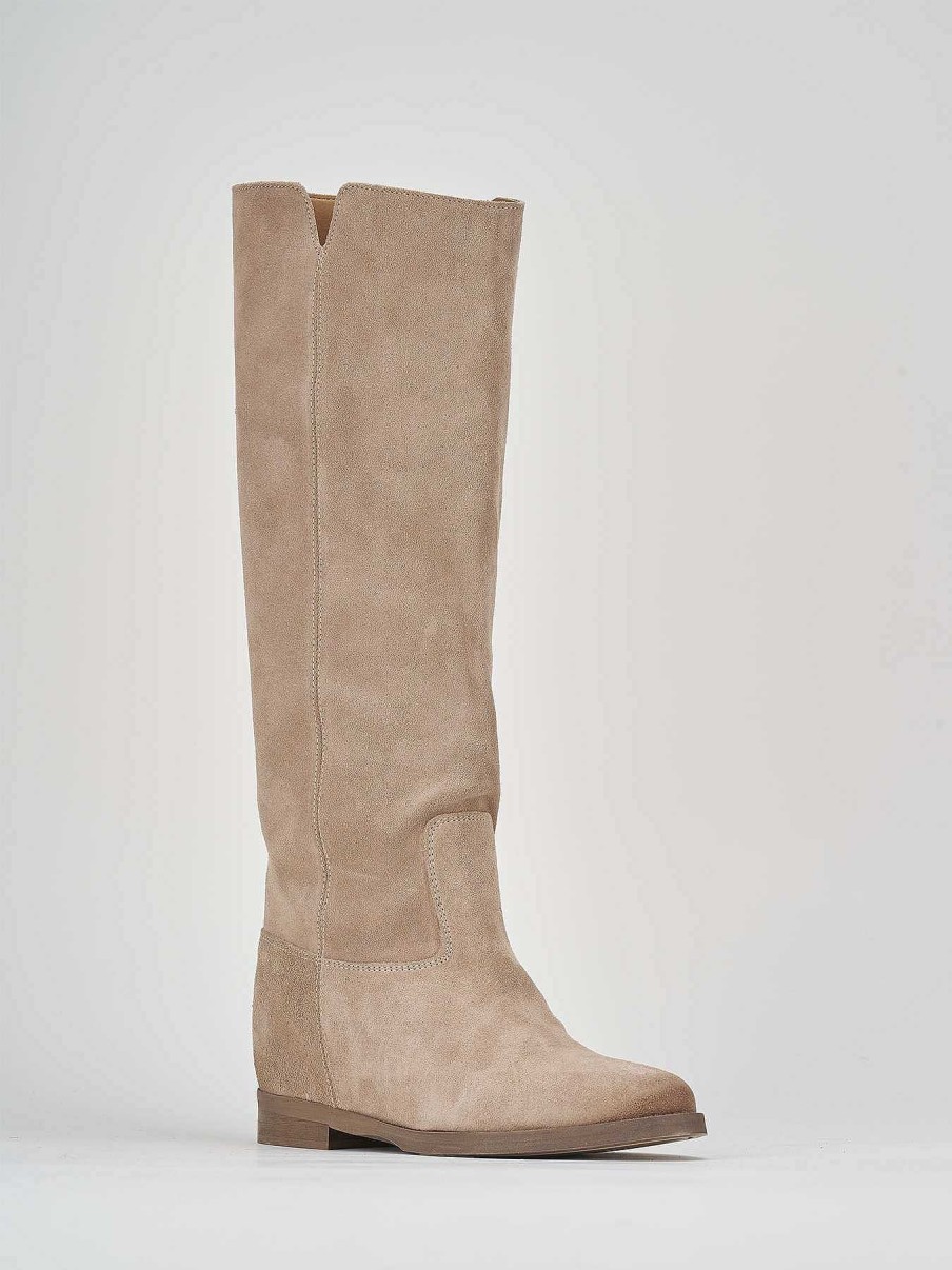 Donna Barca | Stivali Tacco Basso Tacco 2 Cm In Camoscio Beige