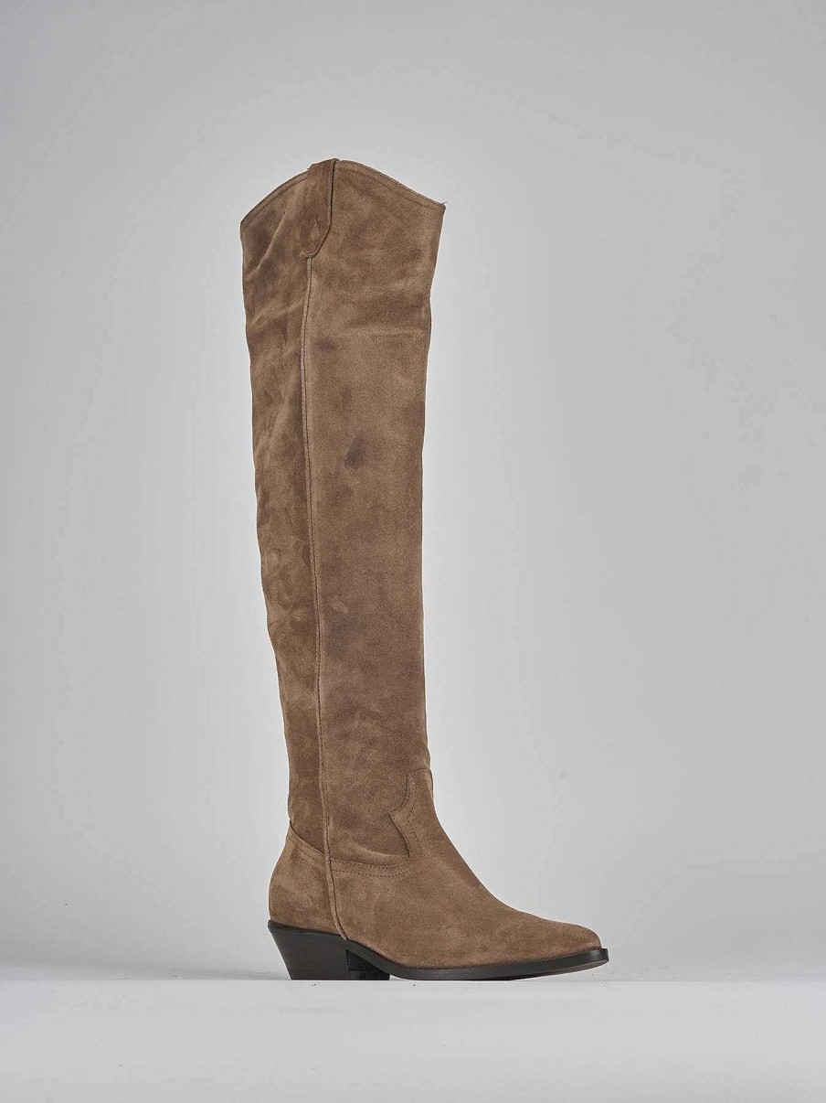 Donna Barca | Stivali Tacco Basso Tacco 4 Cm In Camoscio Beige