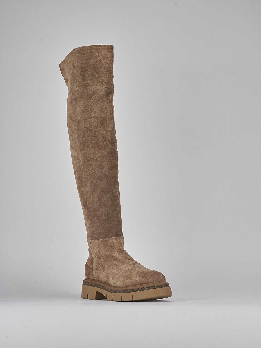 Donna Barca | Stivali Tacco Basso Tacco 2 Cm In Camoscio Beige